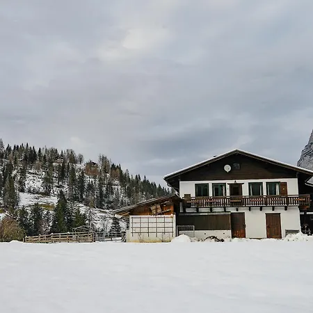Mountain Riesgut Apartment *