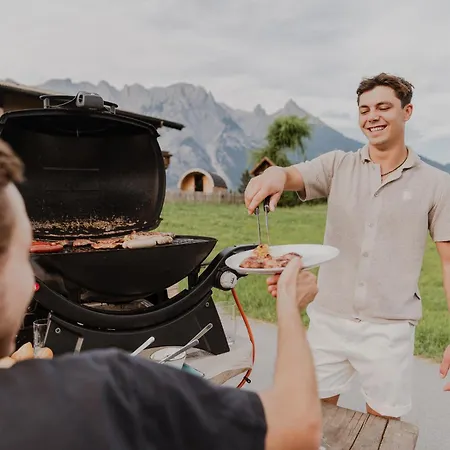 Mountain Riesgut - Sound Of Music - 6 For Family & Friends Dağ evi Werfen