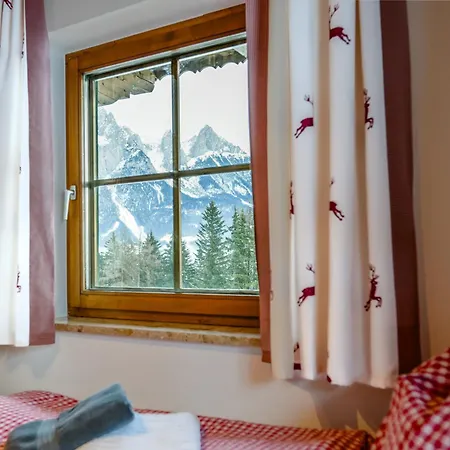 Mountain Riesgut - Sound Of Music - 6 For Family & Friends Werfen