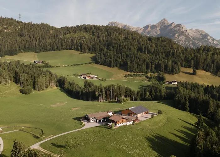 Mountain Riesgut - Sound Of Music - 6 For Family & Friends Werfen